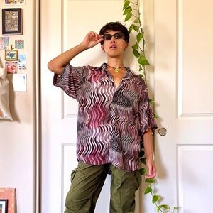 Vintage Y2K Men’s Wavy Red & Black Button-Up Shirt